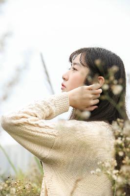 牝口一紧一松吮裹之状后面一句